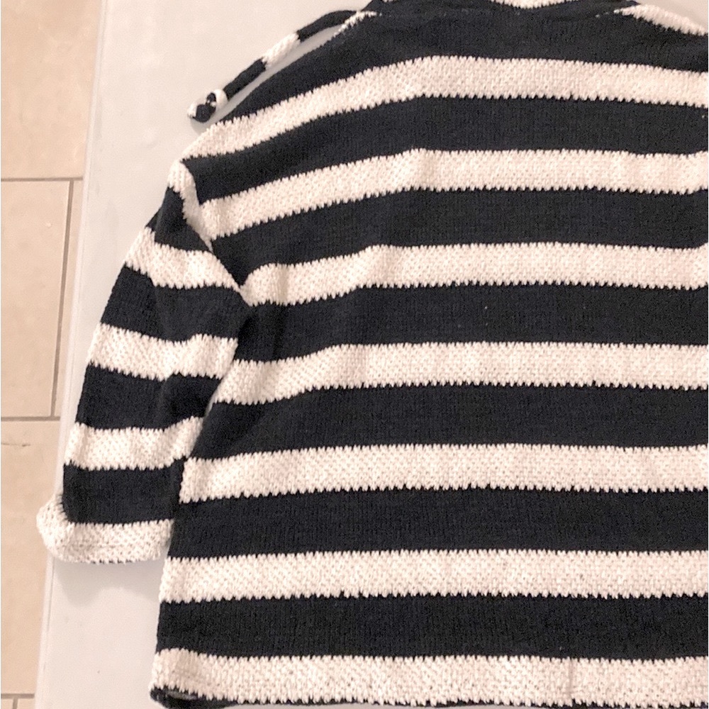 Loft mesh crochet 3/4 sleeve hoodie - Picture 10 of 14